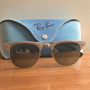 Ray-Ban Sunglasses. Series Clubmaster Aluminum.
Series number: RB3507.